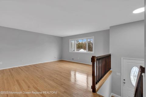 556 Mark Dr, Brick, NJ 08724 photo 10