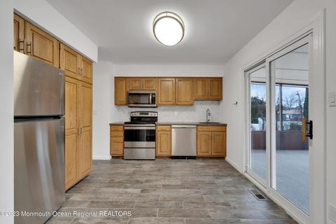 556 Mark Dr, Brick, NJ 08724 photo 18