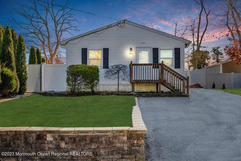 1737 Pineview Rd, Forked River, NJ 08731 photo 1