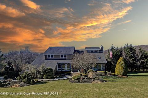 21 Highland Ridge Rd, Manalapan, NJ 07726