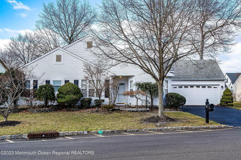 19 S Baker Dr, Jackson, NJ 08527