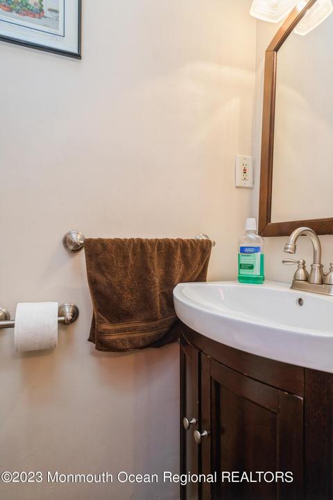 17 Bayview Ave, Bayville, NJ 08721 photo 3