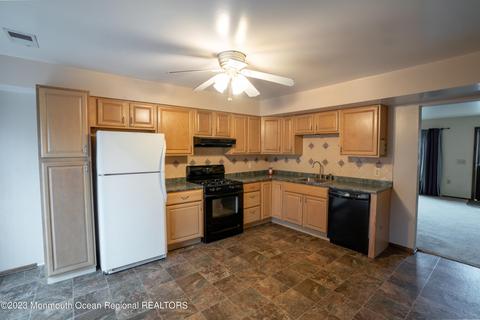 603 Sandra Pl, Brick, NJ 08724 photo 4