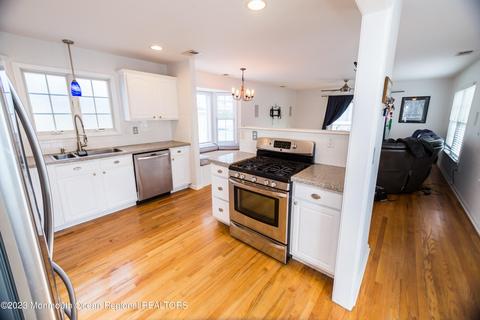 28 Cedar Ave, North Middletown, NJ 07748 photo 13