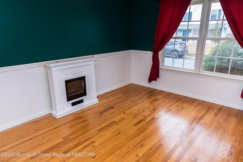 28 Cedar Ave, North Middletown, NJ 07748 photo 7