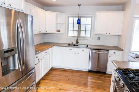 28 Cedar Ave, North Middletown, NJ 07748 photo 12