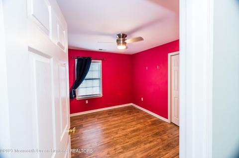 28 Cedar Ave, North Middletown, NJ 07748 photo 25