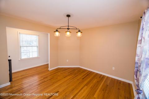 28 Cedar Ave, North Middletown, NJ 07748 photo 10