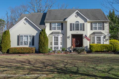 8 Olena Dr, Jackson, NJ 08527