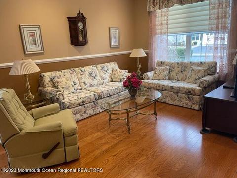45 Marlow Dr, Jackson, NJ 08527 photo 9