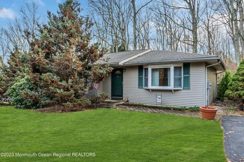 418 Leesville Rd, Jackson, NJ 08527