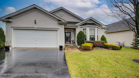 24 Wooten Ct, Jackson, NJ 08527 photo 2