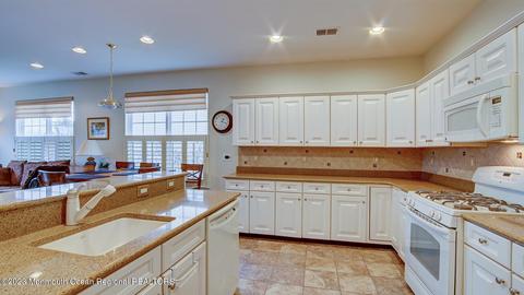 24 Wooten Ct, Jackson, NJ 08527 photo 12
