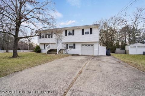 430 W Lake Dr, Brick, NJ 08724