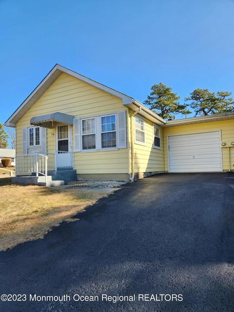 28 Salem Dr # B, Whiting, NJ 08759