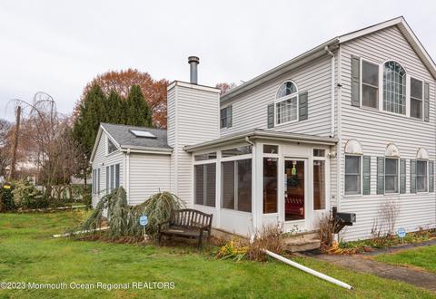 16 Georgia Ave, Port Monmouth, NJ 07758