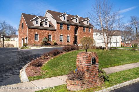 6 Yosemite Ct, Old Bridge, NJ 08857