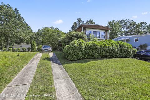 20 Rose Dr, Jackson, NJ 08527