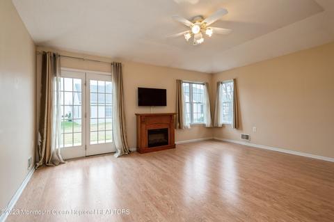 52 Dowing Ln, Jackson, NJ 08527 photo 2