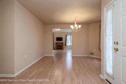 52 Dowing Ln, Jackson, NJ 08527 photo 11