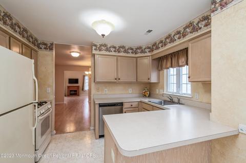 52 Dowing Ln, Jackson, NJ 08527 photo 7