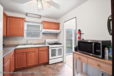 74 Frank Applegate Rd, Jackson, NJ 08527 photo 7