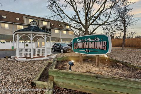 145 Central Ave #10B, Island Heights, NJ 08732