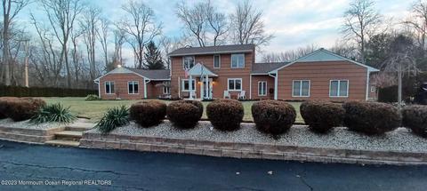 12 Silvers Rd, Marlboro, NJ 07746