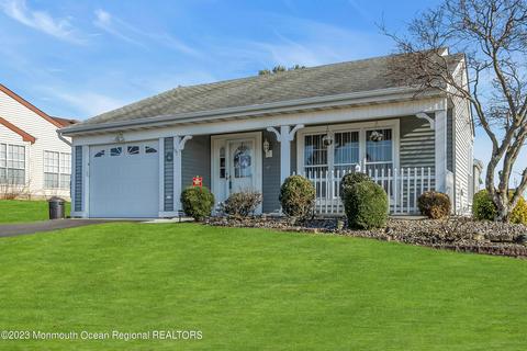 137 Buckingham Dr N, Manchester, NJ 08759