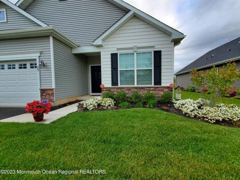 29 Butler Dr, Barnegat, NJ 08005