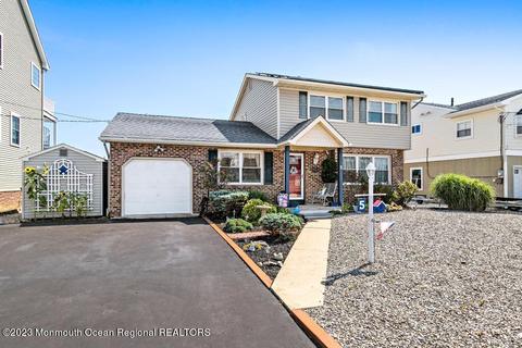5 Kansas Rd, Little Egg Harbor, NJ 08087