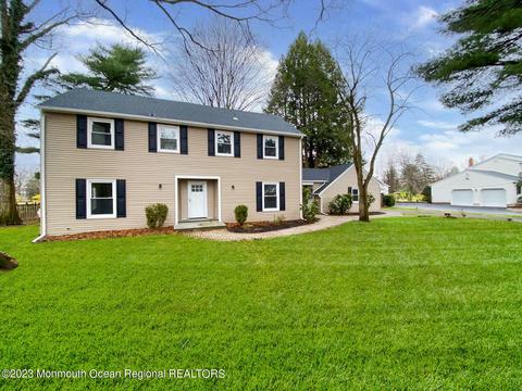 9 Blackwood Dr, Ewing, NJ 08628