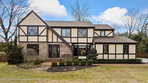 19 Murray Ct, Lincroft, NJ 07738