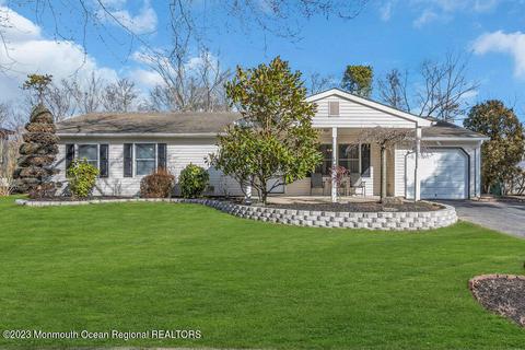 1305 Ventura Dr, Lakewood, NJ 08701
