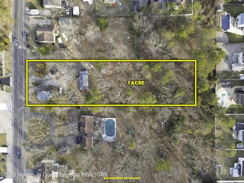 215 Kettle Creek Rd, Toms River, NJ 08753