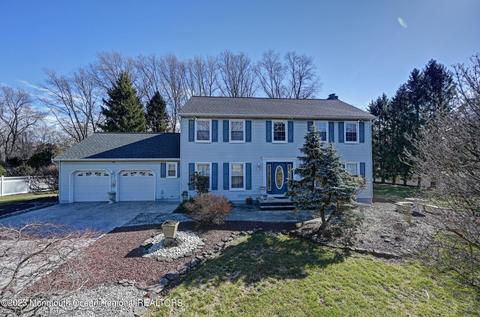 28 Jennifer Dr, Red Bank, NJ 07701