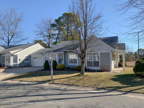 1051 Buckingham Dr # B, Manchester, NJ 08759