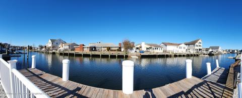 334 Silver Lagoon Dr, Toms River, NJ 08753