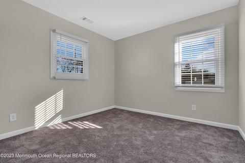 122 Cap Ln, Middlesex, NJ 08846 photo 14