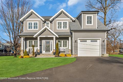 11 Abis Pl, Oakhurst, NJ 07755