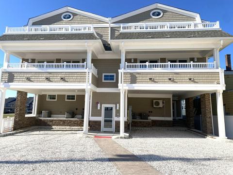 410 Central Ave SE #2N, Seaside Park, NJ 08752