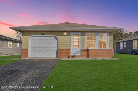 848 Jamaica Blvd, Toms River, NJ 08757