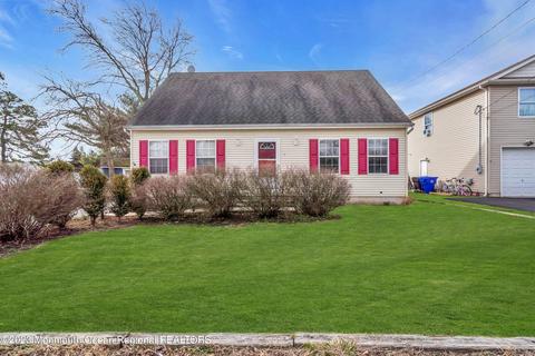 7 Fullerton Dr, Brick, NJ 08723