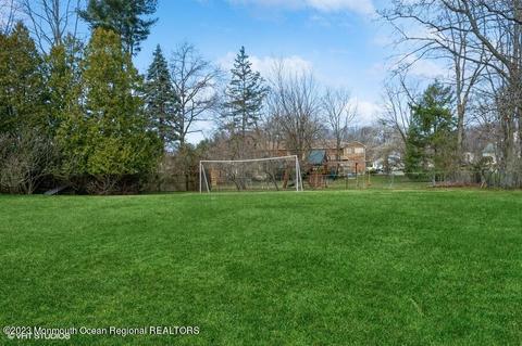100 Gordons Corner Rd, Marlboro, NJ 07746