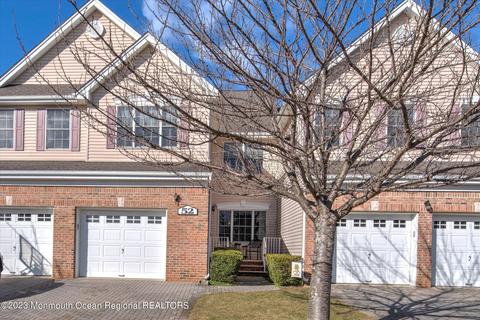 52 Smock Ct, Manalapan, NJ 07726