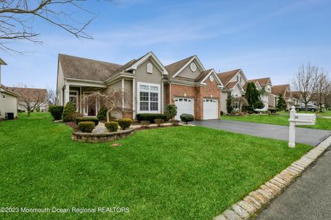 16 Steeple Rd, Monroe, NJ 08831