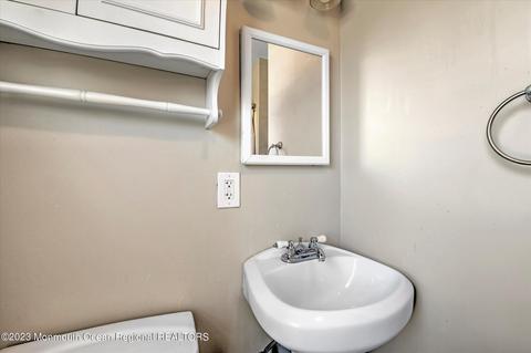 535 Front St, Dunellen, NJ 08812 photo 25