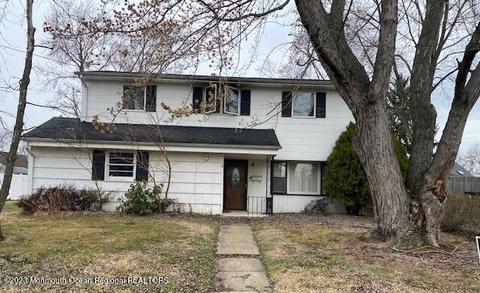 10 Beaver St, Hazlet, NJ 07730