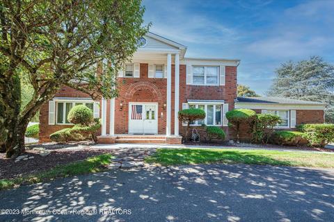 11 Kathy Ct, Marlboro, NJ 07746