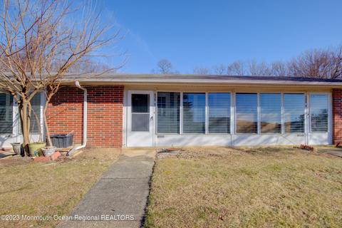 535 Dartmoor Ct #C, Lakewood, NJ 08701